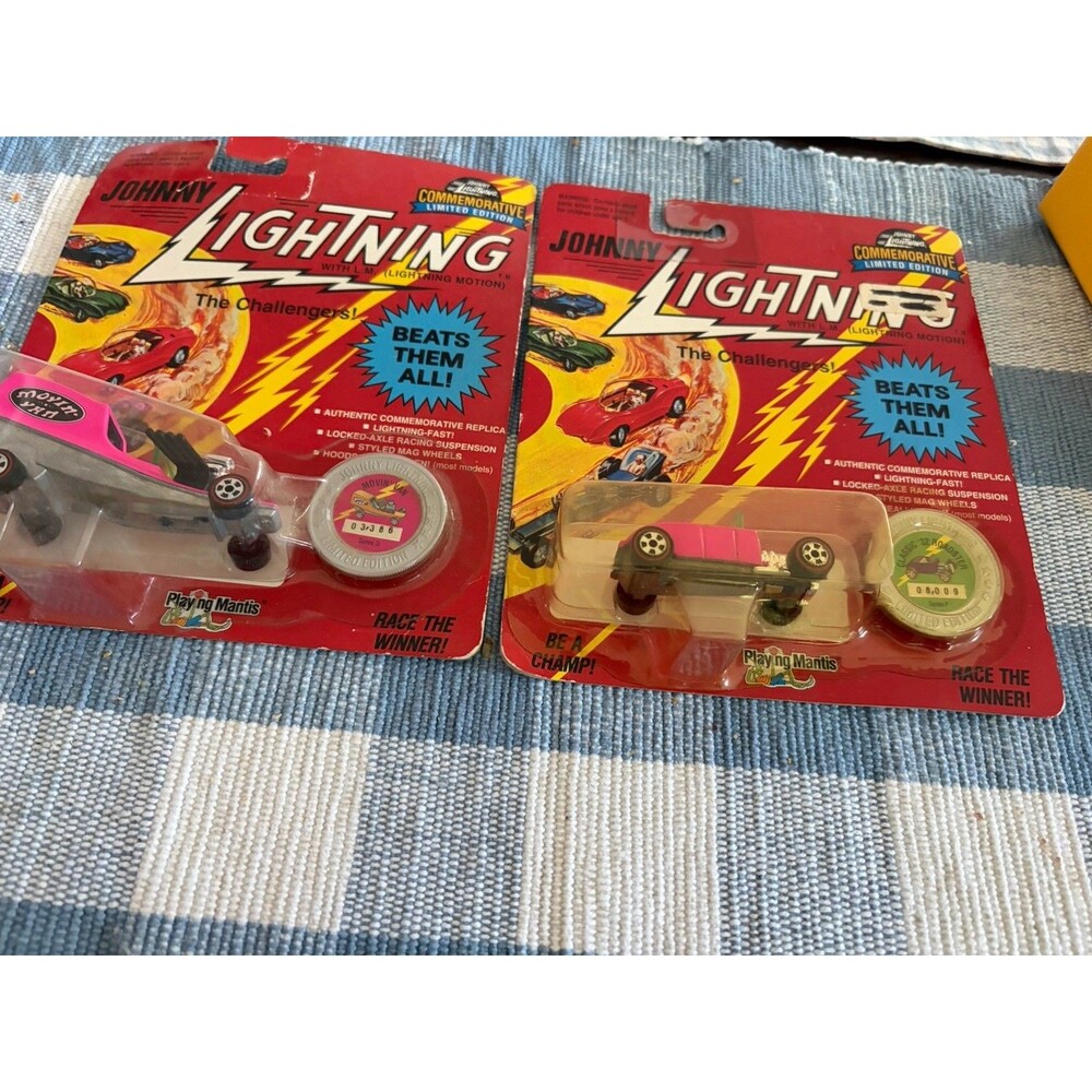 Johnny Lightning Commemorative Limited Edition Classic '32& Moving Van